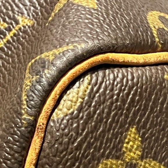 LOUIS VUITTON Authentic Brown Monogram Keepall 55 Boston Bag - Picture 9 of 9